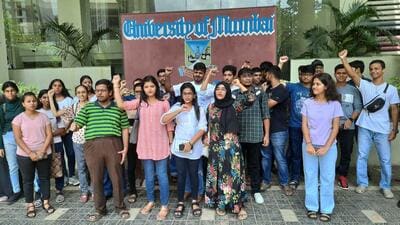 Thane, India - September,11, 2023: Lack of many facilities in Thane Sub University of Mumbai University and Students protested as they were facing problems ,in Thane, in Mumbai, India, on, monday, September, 11, 2023. ( Praful Gangurde / HT Photo ) Thane, India - September,11, 2023: Lack of many facilities in Thane Sub University of Mumbai University and Students protested as they were facing problems ,in Thane, in Mumbai, India, on, monday, September, 11, 2023. ( Praful Gangurde / HT Photo )