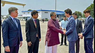 Canadian Prime Minister Justin Trudeau being seen off by Indian Union Minister Rajeev Chandrasekhar as he leaves after attending the G20 Summit, in New Delhi, on Tuesday. (PTI) Canadian Prime Minister Justin Trudeau being seen off by Indian Union Minister Rajeev Chandrasekhar as he leaves after attending the G20 Summit, in New Delhi, on Tuesday. (PTI)
