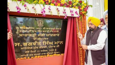 Punjab chief minister Bhagwant Mann laying the stone of the Saragarhi memorial in Ferozepur on Tuesday. (HT photo) Punjab chief minister Bhagwant Mann laying the stone of the Saragarhi memorial in Ferozepur on Tuesday. (HT photo)