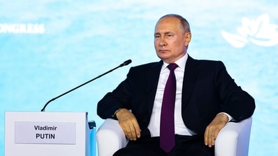 Russia-Ukraine War: Russian president Vladimir Putin attends a plenary session of the Eastern Economic Forum in Vladivostok, Russia. (AP) Russia-Ukraine War: Russian president Vladimir Putin attends a plenary session of the Eastern Economic Forum in Vladivostok, Russia. (AP)