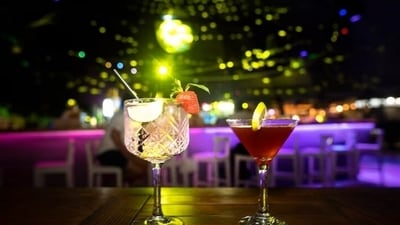 I guess I am not a club type of guy. But I have watched them with detachment. (Freepik) I guess I am not a club type of guy. But I have watched them with detachment. (Freepik)