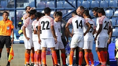 Igor Stimac passes instructions to the member of the Indian football team (Getty Images/File) Igor Stimac passes instructions to the member of the Indian football team (Getty Images/File)