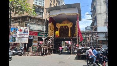 Pandals at Peth areas in Pune (Rahul Raut/HT PHOTO) Pandals at Peth areas in Pune (Rahul Raut/HT PHOTO)