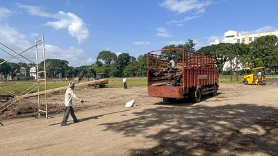 Preparation work underway for RSS meet on SP College ground on Wednesday. (y Kalpesh Nukte/HT PHOTO)