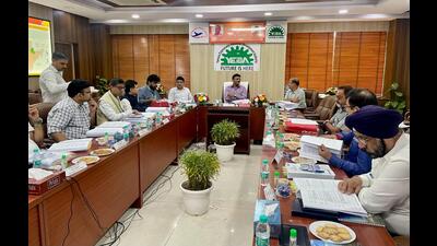 The Yamuna authority also accepted all five conditions that Suraksha Group put forward for the takeover. (HT Photo) The Yamuna authority also accepted all five conditions that Suraksha Group put forward for the takeover. (HT Photo)