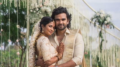 Ashok Selvan and Keerthy Pandian are married. Ashok Selvan and Keerthy Pandian are married.