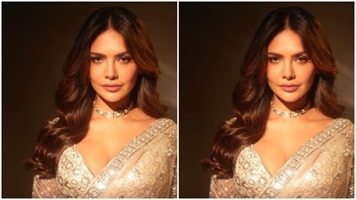 Styled by fashion stylist Chandini Whabi, Esha wore her tresses open in wavy curls with a middle part as she posed for the pictures. (Instagram/@egupta) Styled by fashion stylist Chandini Whabi, Esha wore her tresses open in wavy curls with a middle part as she posed for the pictures. (Instagram/@egupta)