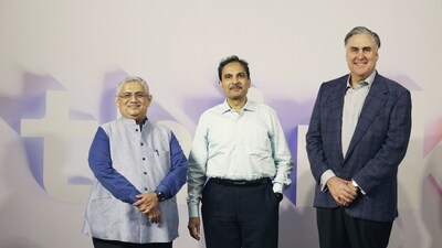 (Left to Right): Sandip Patel, managing director, IBM India & South Asia; Sanjay Joshi, CIO, Parle Products and Paul Burton, General Manager, IBM Asia Pacific at IBM Think Mumbai 2023. (IBM) (Left to Right): Sandip Patel, managing director, IBM India & South Asia; Sanjay Joshi, CIO, Parle Products and Paul Burton, General Manager, IBM Asia Pacific at IBM Think Mumbai 2023. (IBM)
