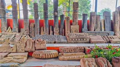 Image shows ancient pillars and idols found at Ram Janmabhoomi site in Ayodhya. Image shows ancient pillars and idols found at Ram Janmabhoomi site in Ayodhya.