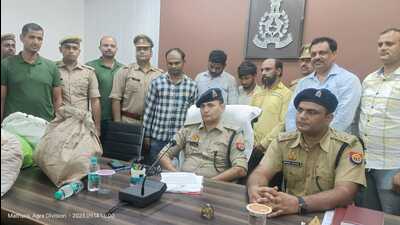 The arrested accused in police custody (HT Photo)