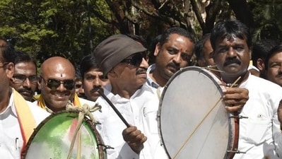 Cauvery water row: Pro-Kannada activist Nagaraj accuses K'taka CM of inaction, Cauvery water row: Pro-Kannada activist Nagaraj accuses K'taka CM of inaction,