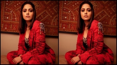 With the help of make-up artist Vardan Nayak, Nushrratt got decked up in pink eye shadow, winged eyeliner, mascaraed lashes, contoured cheeks and a shade of nude lipstick. (Instagram/@nushrrattbharuccha)