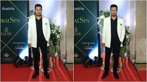 Randeep Hooda poses for the paparazzi in a monochrome suit. (HT Photo/Varinder Chawla) Randeep Hooda poses for the paparazzi in a monochrome suit. (HT Photo/Varinder Chawla)