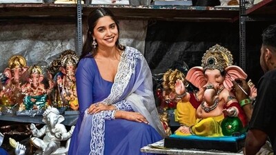 Actor Sharvari poses exclusively for HT City ahead of Ganeshotsav 2023. Photo: Satish Bate/ HT Actor Sharvari poses exclusively for HT City ahead of Ganeshotsav 2023. Photo: Satish Bate/ HT