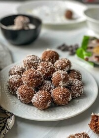 Chocolate Coconut Laddoo (Puja Darshan) Chocolate Coconut Laddoo (Puja Darshan)