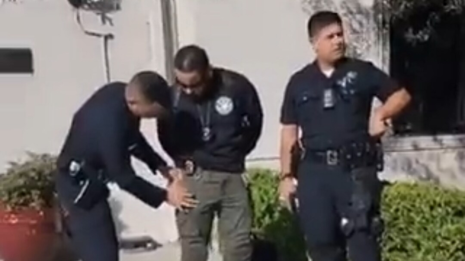 Armed man arrested at Los Angeles event being attended by Robert F Kennedy Jr | World News - Vimarsana News