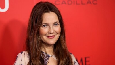 FILE PHOTO: Drew Barrymore Faces Fury, Deletes Apology Video, Stands by Show Amid WGA Strike Backlash New York, U.S., April 26, 2023. REUTERS/Andrew Kelly/File Photo (REUTERS)