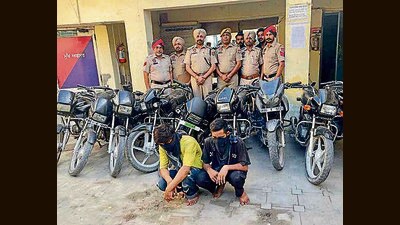 The accused in the custody of Haibowal police in Ludhiana on Saturday. (HT Photo)