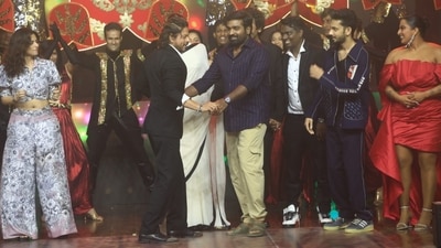 Shah Rukh Khan shares a moment with Vijay Sethupathi who plays the lead antagonist Kalee in Jawan. Ridhi Dogra, who played Shah Rukh's foster mom in the film is seen on the left. Shah Rukh Khan shares a moment with Vijay Sethupathi who plays the lead antagonist Kalee in Jawan. Ridhi Dogra, who played Shah Rukh's foster mom in the film is seen on the left. 