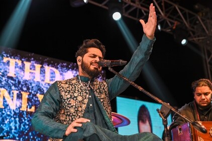 Amrit Wadali is known for his versions of Nusrat Fateh Ali Khan's Kive Mukhde Toh (1992) and Sanu Ik Pal (1988).