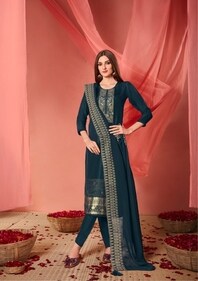 A design by Suruchi Creations from Chandni Chowk.