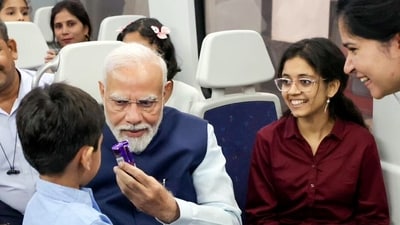The Airport Express Line now has seven metro stations -- New Delhi (interchange with Yellow Line), Shivaji Stadium, Dhaula Kuan, Delhi Aerocity, Airport (T-3), Dwarka Sector-21 (interchange with Blue Line) and Yashobhoomi Dwarka Sector-25. (ANI) The Airport Express Line now has seven metro stations -- New Delhi (interchange with Yellow Line), Shivaji Stadium, Dhaula Kuan, Delhi Aerocity, Airport (T-3), Dwarka Sector-21 (interchange with Blue Line) and Yashobhoomi Dwarka Sector-25. (ANI)