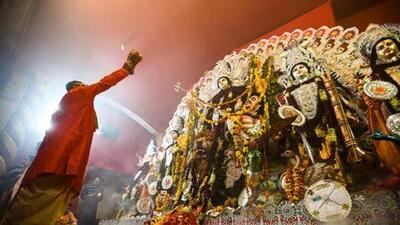 Around 40,000 community Durga pujas are held in Bengal, with Kolkata and its surrounding areas accounting for around 3,000. (File Photo) Around 40,000 community Durga pujas are held in Bengal, with Kolkata and its surrounding areas accounting for around 3,000. (File Photo)