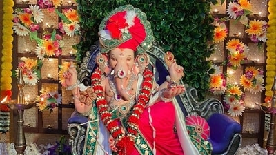 Ganesh Chaturthi 2023: Lord Ganesha devotees welcome Bappa in a grand way, bring him home, decorate his idol and prepare delicious bhog items Ganesh Chaturthi 2023: Lord Ganesha devotees welcome Bappa in a grand way, bring him home, decorate his idol and prepare delicious bhog items