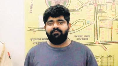 Mohit Yadav, better known as Monu Manesar, in the custody of Rajasthan Police in Bharatpur. (HT Photo) Mohit Yadav, better known as Monu Manesar, in the custody of Rajasthan Police in Bharatpur. (HT Photo)