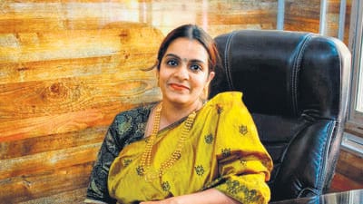 Mumbai’s sole woman Ganpati sculptor has 12 sarvajanik idols to her credit this year Mumbai’s sole woman Ganpati sculptor has 12 sarvajanik idols to her credit this year