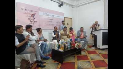 A panel discussion was a small part of the three-day-long programme being held by the institute titled ‘Meri Maati, Mera Desh - My Kaarigar, My Pride’. (HT Photo) A panel discussion was a small part of the three-day-long programme being held by the institute titled ‘Meri Maati, Mera Desh - My Kaarigar, My Pride’. (HT Photo)