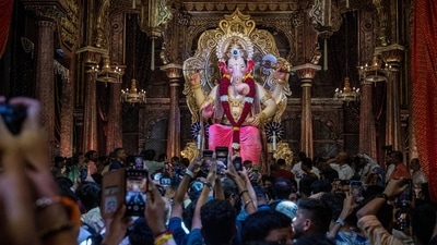 Lalbaugcha Raja 2023 first look for media in Mumbai, India. During Ganesh Chaturthi 2023, here's when and where to watch Lalbaugcha Raja LIVE darshan (Photo by Satish Bate/ Hindustan Times) Lalbaugcha Raja 2023 first look for media in Mumbai, India. During Ganesh Chaturthi 2023, here's when and where to watch Lalbaugcha Raja LIVE darshan (Photo by Satish Bate/ Hindustan Times)
