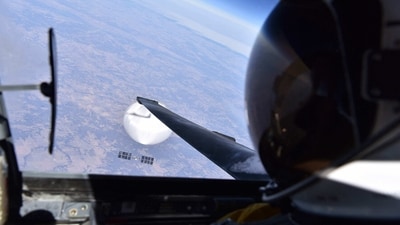 Pilot's Selfie With Chinese Spy Balloon: US Air Force pilot looks down at the suspected Chinese surveillance balloon. (AFP) Pilot's Selfie With Chinese Spy Balloon: US Air Force pilot looks down at the suspected Chinese surveillance balloon. (AFP)
