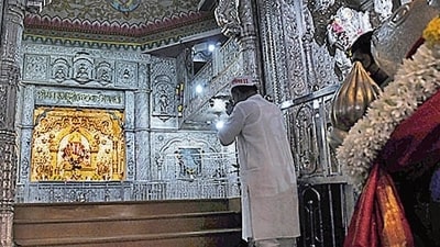 Siddhivinayak Temple, Mumbai: Siddhivinayak Temple, established in the year 1801, stands as one of the most renowned Ganesh temples in Mumbai. Notable dignitaries and celebrities often visit this temple to seek blessings from Lord Ganesha. (HT File Photo) Siddhivinayak Temple, Mumbai: Siddhivinayak Temple, established in the year 1801, stands as one of the most renowned Ganesh temples in Mumbai. Notable dignitaries and celebrities often visit this temple to seek blessings from Lord Ganesha. (HT File Photo)