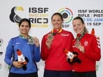 India's Nischal (Extreme left) shows her medal India's Nischal (Extreme left) shows her medal