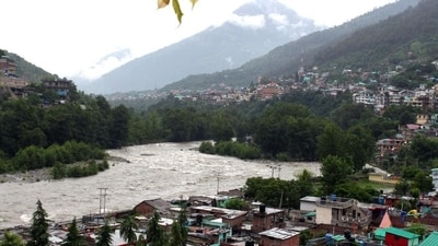 A guesthouse owner at Kulga village in Kullu district of Himachal Pradesh has been fined ₹10,000 after a probe found he delayed the evacuation of a Delhi-based couple that was unable to settle its bills through digital wallets due to internet disruption during the recent floods. (HT file photo) A guesthouse owner at Kulga village in Kullu district of Himachal Pradesh has been fined ₹10,000 after a probe found he delayed the evacuation of a Delhi-based couple that was unable to settle its bills through digital wallets due to internet disruption during the recent floods. (HT file photo)