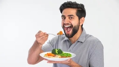 When we label a food as off limits in the mind, we start to crave for them – hence, when we see them in front of us, we gorge on them and forget about having control.&nbsp; (Unsplash)