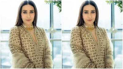 Styled by fashion stylist Esha L Amin, Karisma wore her tresses open in straight locks with a middle part as she posed for the pictures. (Instagram/@therealkarismakapoor) Styled by fashion stylist Esha L Amin, Karisma wore her tresses open in straight locks with a middle part as she posed for the pictures. (Instagram/@therealkarismakapoor)