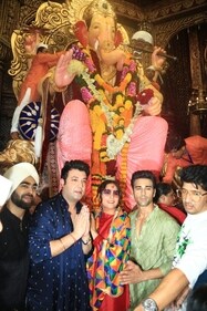 Fukrey 3 cast at the pandal. Fukrey 3 cast at the pandal.