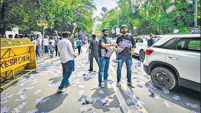 Campaigning ahead of the Delhi University Students’ Union polls at North Campus last week. (Raj K Raj/ HT photo)