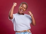 Be it jealousy, possessiveness, fear of failure, fear of rejection or the sense of not feeling good enough, we go through several insecurities in our lives and relationships. With a little clarity and awareness, we can help ourselves to combat these insecurities and focus on the positives of life. Life and Relationship Coach Aryn Jones shared a few tips by which we can overcome our insecurities.