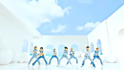 BTS ‘dancing’ to Shah Rukh Khan’s Chaleya in perfect synchronisation. (Instagram/@its_bts_fan356)