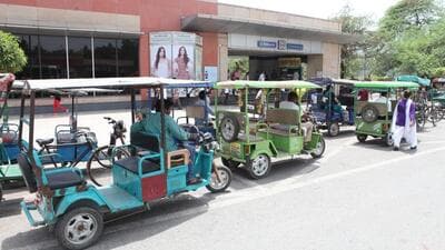 The transport department proposal will complement the existing public transportation options at Metro stations. (HT Archive) The transport department proposal will complement the existing public transportation options at Metro stations. (HT Archive)