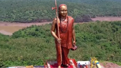 'Ekatmata Ki Pratima' or 'Statue of Oneness' of Adi Shankaracharya in Omkareshwar unveiled in MP's Omkareshwar on Thursday, (X/@ChouhanShivraj) 'Ekatmata Ki Pratima' or 'Statue of Oneness' of Adi Shankaracharya in Omkareshwar unveiled in MP's Omkareshwar on Thursday, (X/@ChouhanShivraj)