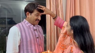 Manoj Tiwari was accorded a grand welcome by his wife after Lok Sabha passed the women's reservation bill on Wednesday.
