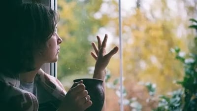 With the onset of winter, the preparation for the festive season begins. However, financial strain, isolation and comparison can cause mood swings and sadness.&nbsp; (Unsplash)