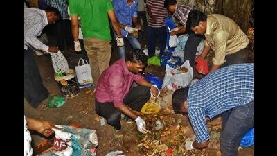 Every year during Ganpati, the waste-pickers retrieve over 100 tons of nirmalya only to ensure its return to Nature via environmentally-friendly means such as composting. (HT PHOTO) Every year during Ganpati, the waste-pickers retrieve over 100 tons of nirmalya only to ensure its return to Nature via environmentally-friendly means such as composting. (HT PHOTO)