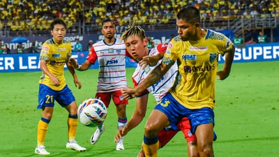 Kerala Blasters FC (yellow) and Bengaluru FC players in action during the Indian Super League (ISL) 2023 (PTI)