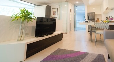 65 inch TVs add a touch of sophistication and modernity to your home decor. (Pexels) 65 inch TVs add a touch of sophistication and modernity to your home decor. (Pexels)