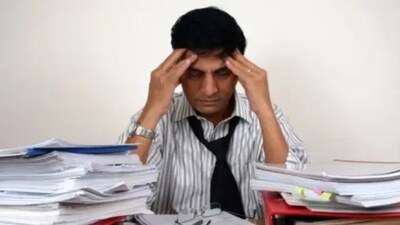 We should filter the workload based on how immediately it needs to be done. Delegating and delaying the workload helps in diving the work.&nbsp; (Unsplash)
